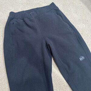 REI XSP Women’s Black Fleece leggings